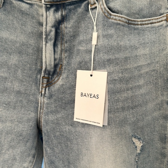 NWT Bayeas LosAngeles Flare distressed Jeans - Picture 4 of 4